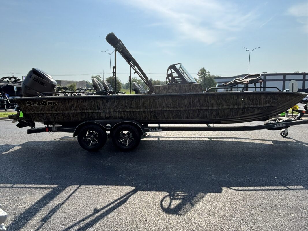 2026 SeaArk Pro Cat 240