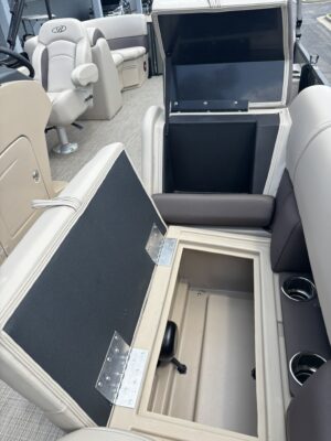 2026 Bentley 223 Legacy Navigator