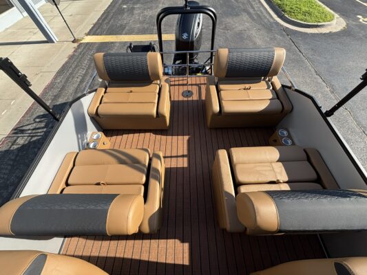 2026 Bentley 223 Elite QSB