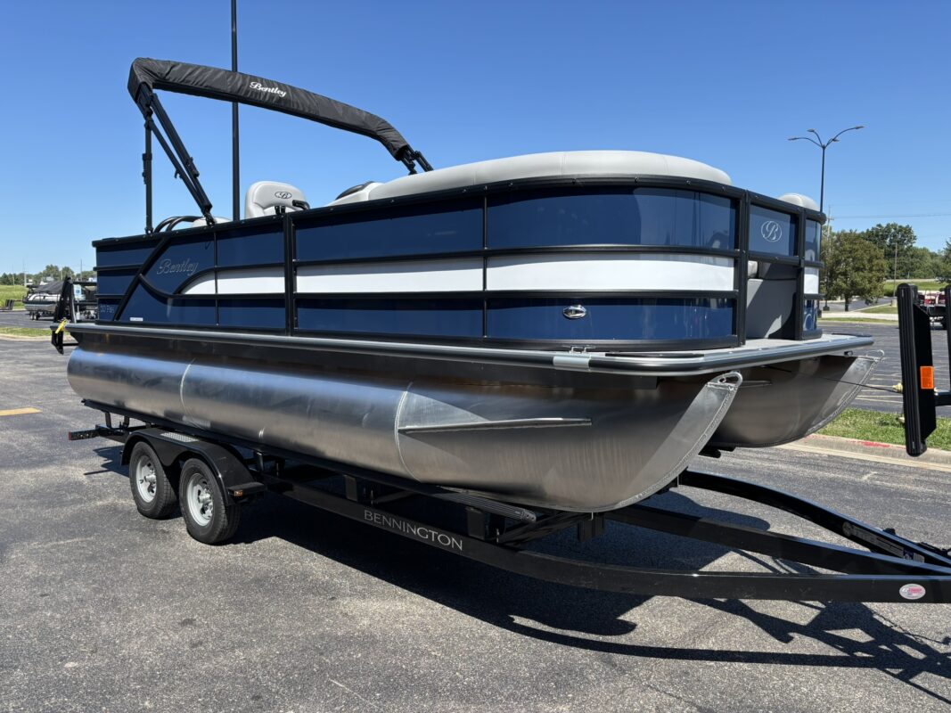 2026 Bentley 200 Fish N Cruise