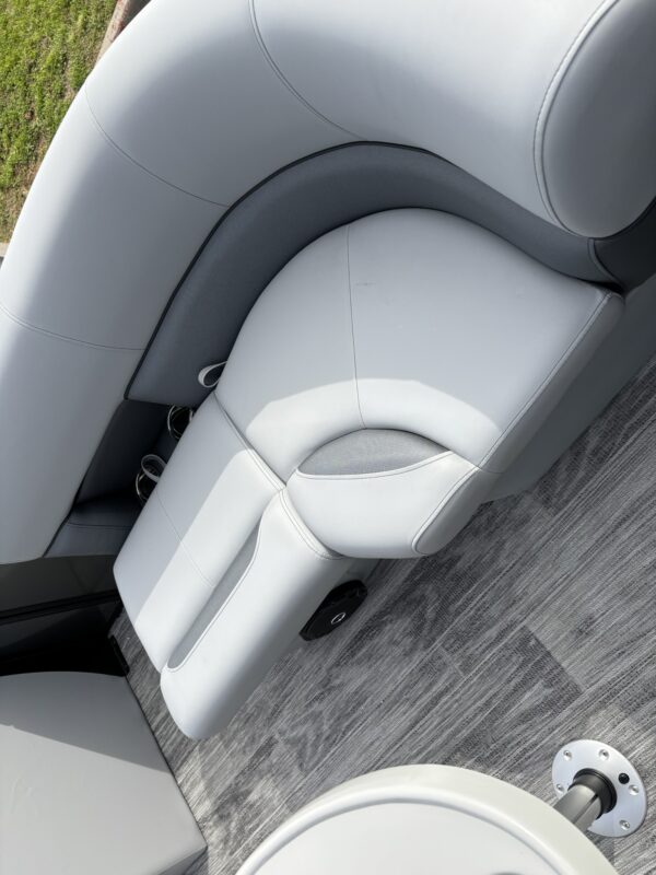 2026 Bentley 160 LE CR