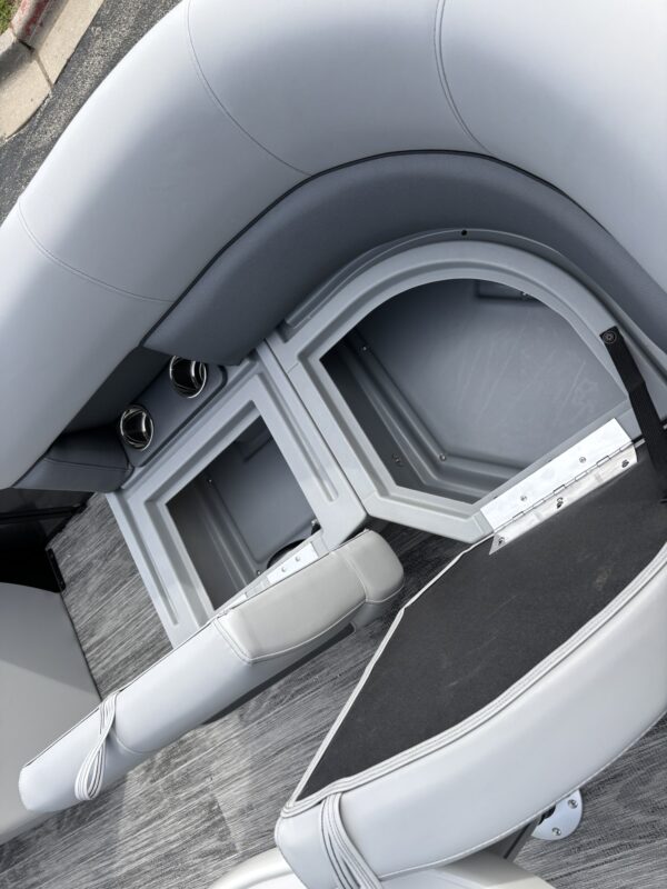 2026 Bentley 160 LE CR