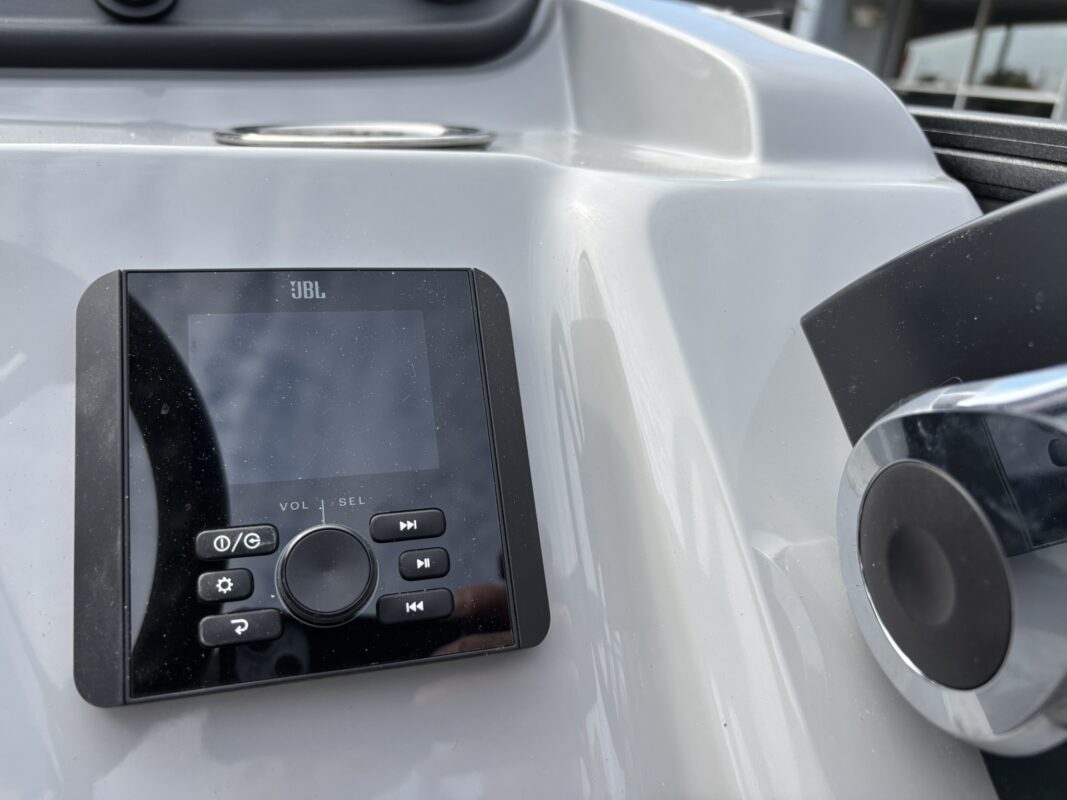 2026 Bentley 160 LE CR