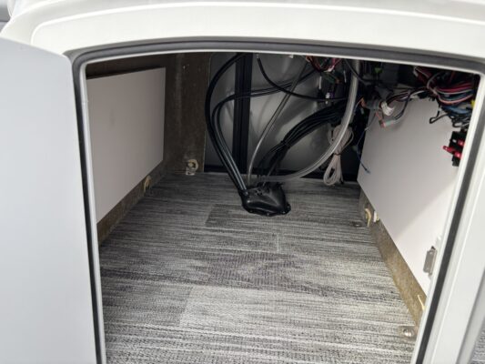 2026 Bentley 160 LE CR