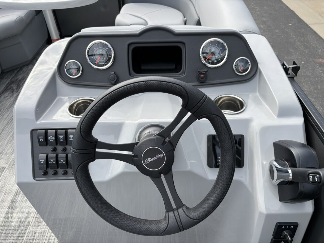 2026 Bentley 160 LE CR