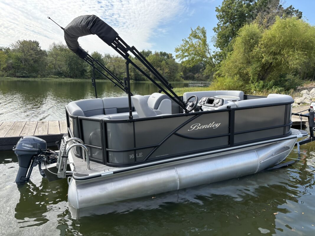 2026 Bentley 160 LE CR