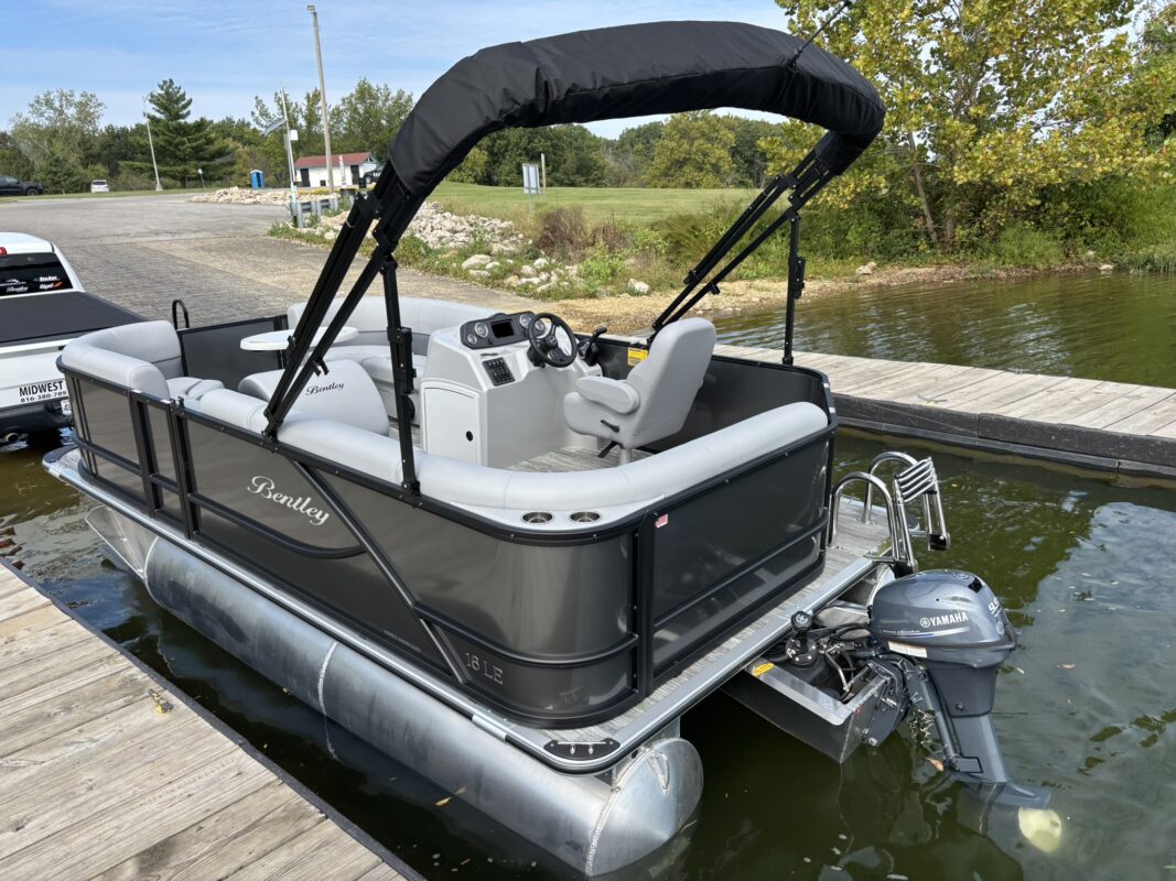 2026 Bentley 160 LE CR