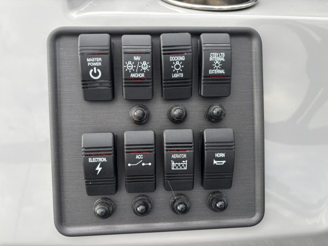 2026 Bentley 200 Fish CWT