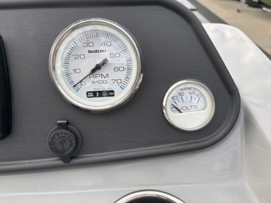 2026 Bentley 200 Fish CWT