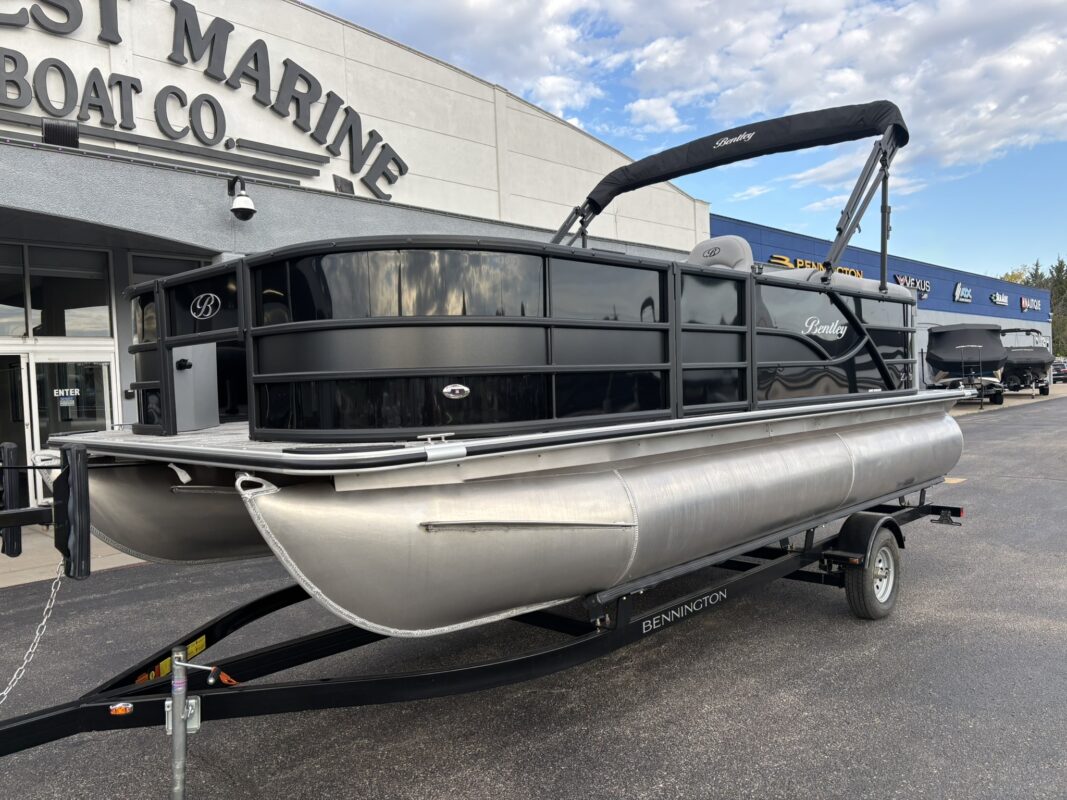 2026 Bentley 200 Fish CWT