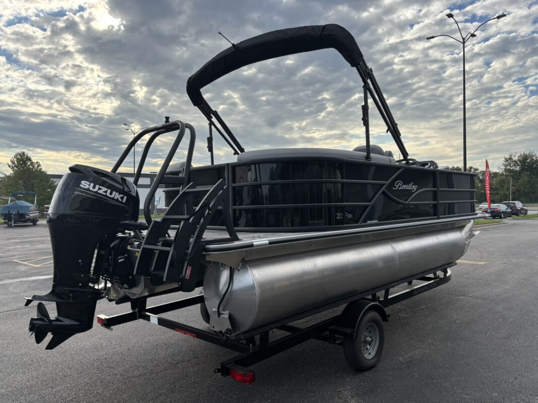 2026 Bentley 200 Fish CWT