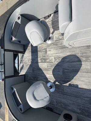 2026 Bentley 220 Fish CWT