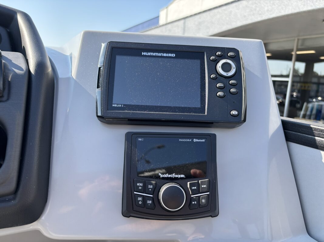 2026 Bentley 220 Fish CWT