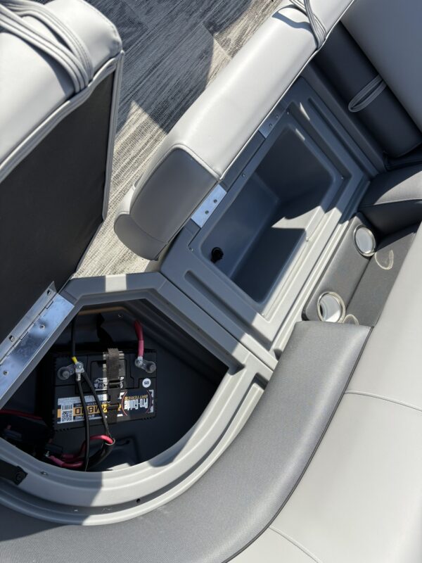 2026 Bentley 220 Fish CWT