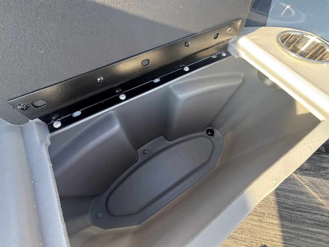 2026 Bentley 180 LE 3 PT