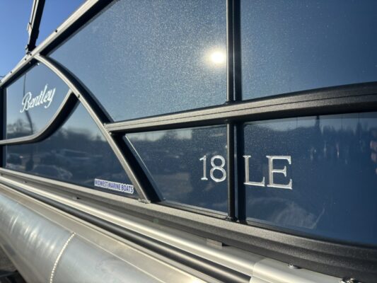 2026 Bentley 180 LE 3 PT