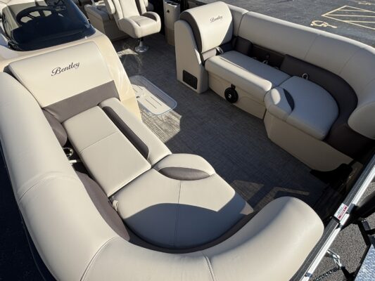 2026 Bentley 223 Legacy QSB