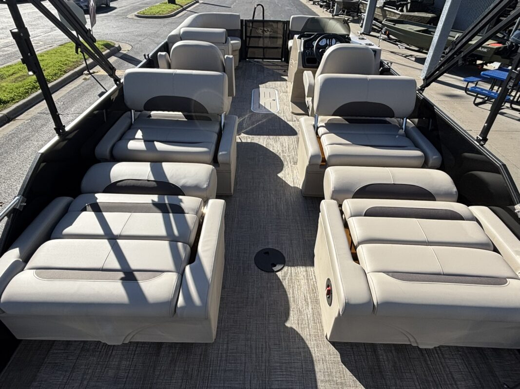 2026 Bentley 223 Legacy QSB