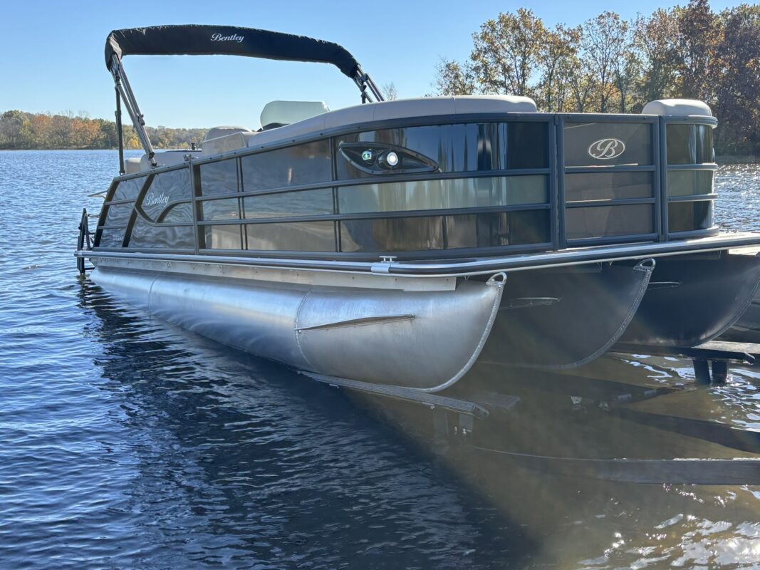 2026 Bentley 223 Legacy QSB