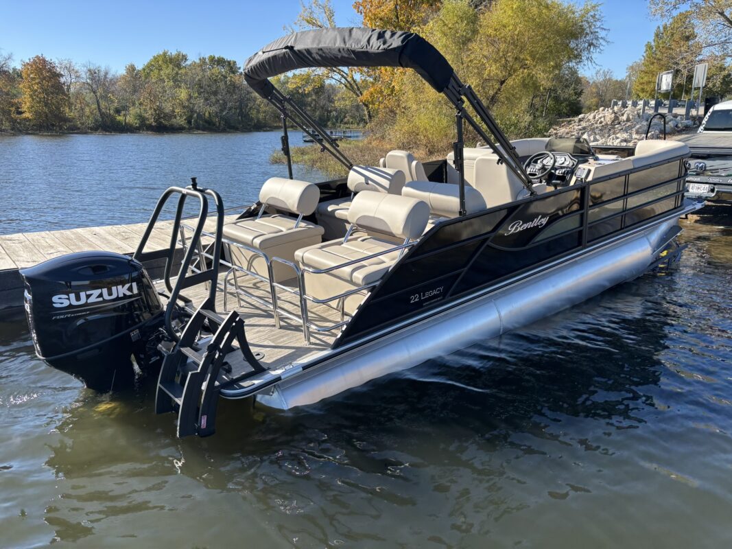 2026 Bentley 223 Legacy QSB