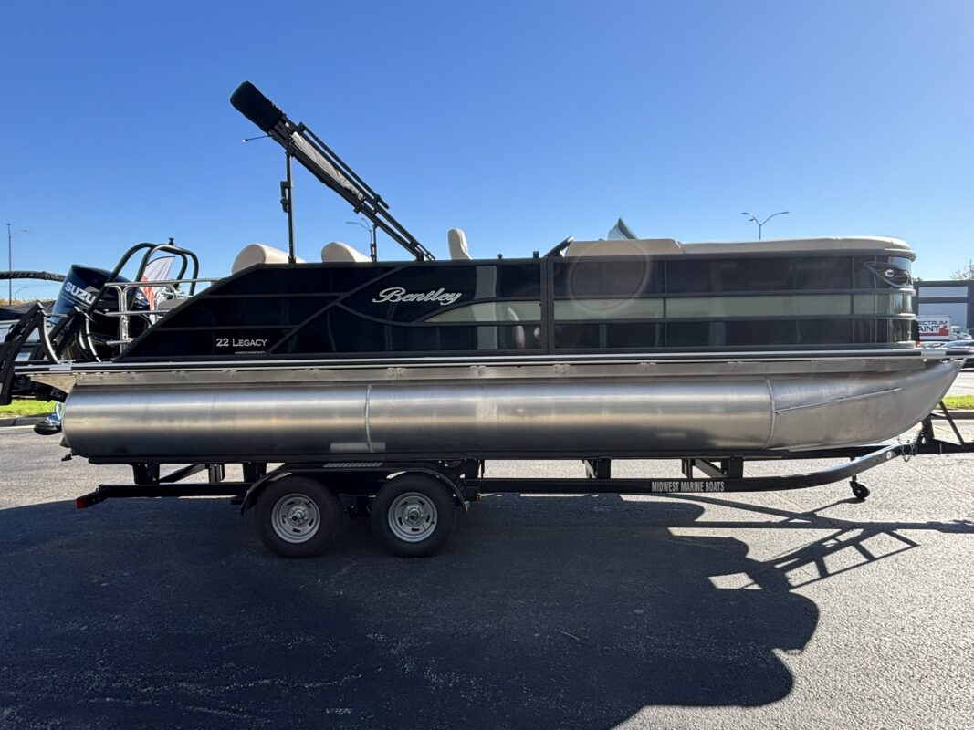 2026 Bentley 223 Legacy QSB