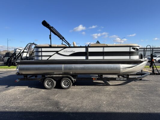 2026 Bentley 223 Legacy Navigator