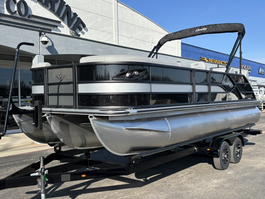 2026 Bentley 223 Legacy QSB