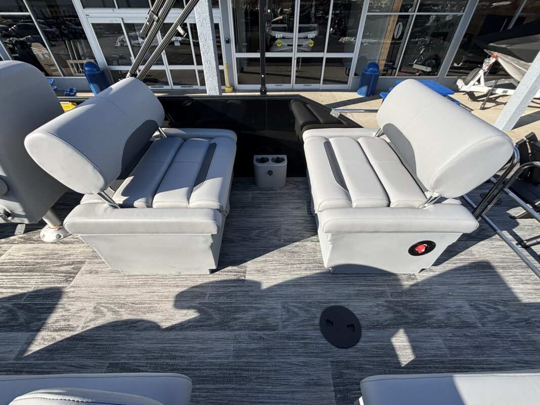 2026 Bentley 223 Legacy QSB