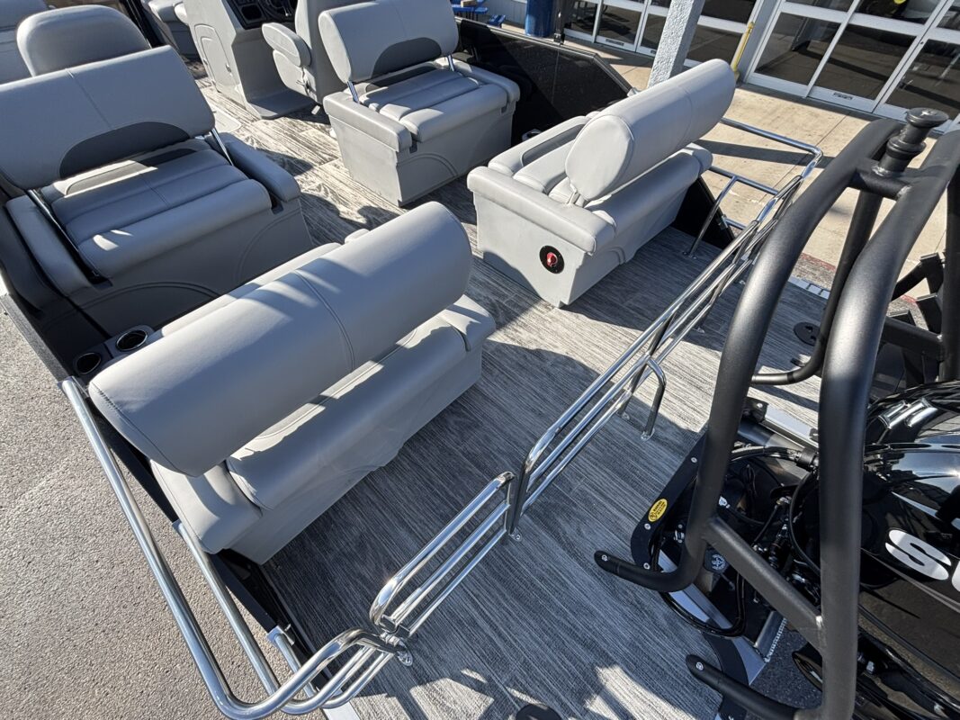 2026 Bentley 223 Legacy QSB