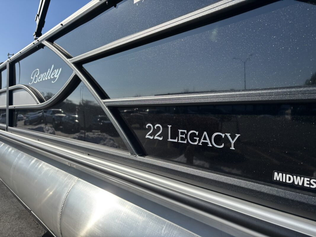 2026 Bentley 223 Legacy QSB
