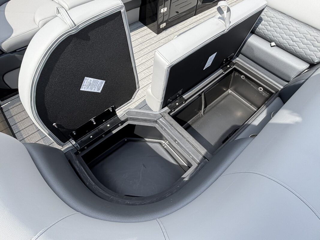 2026 Bentley 223 Elite Admiral