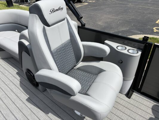 2026 Bentley 223 Elite Admiral