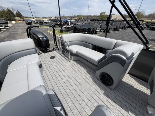 2026 Bentley 223 Elite Admiral