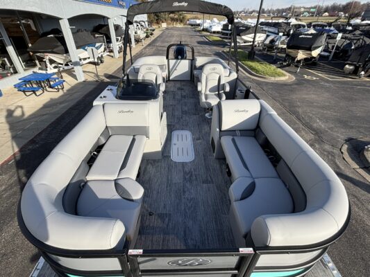 2026 Bentley 223 Legacy Navigator