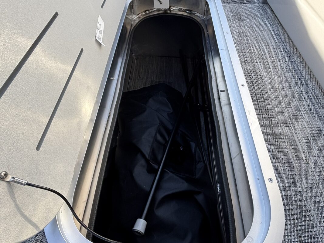 2026 Bentley 223 Legacy Navigator