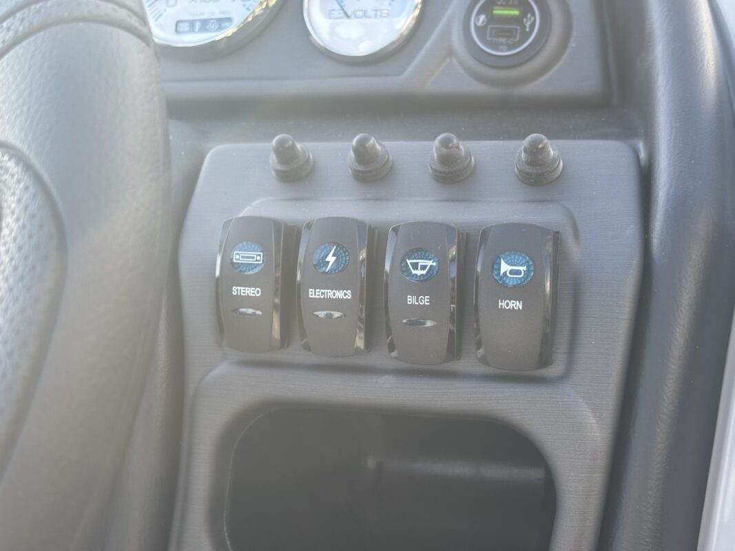 2026 Bentley 223 Legacy Navigator