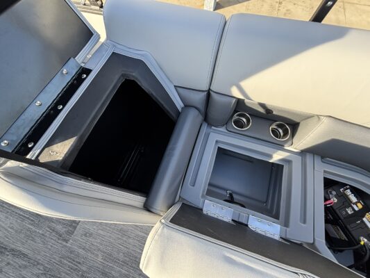 2026 Bentley 223 Legacy Navigator