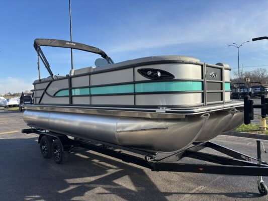 2026 Bentley 223 Legacy Navigator