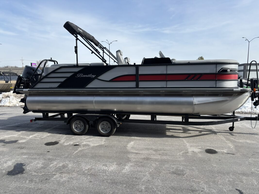 2026 Bentley 223 Elite Admiral