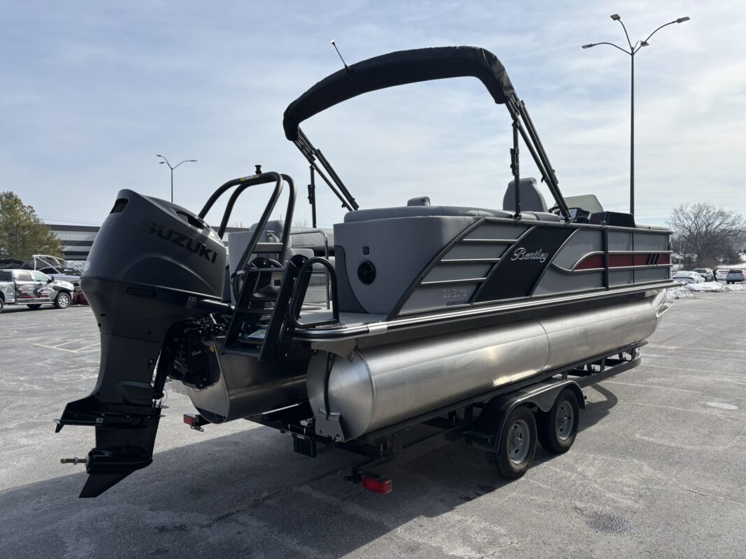 2026 Bentley 223 Elite Admiral