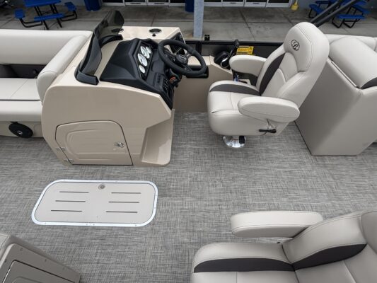 2026 Bentley 223 Legacy Navigator