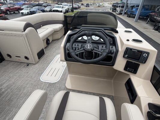2026 Bentley 223 Legacy Navigator