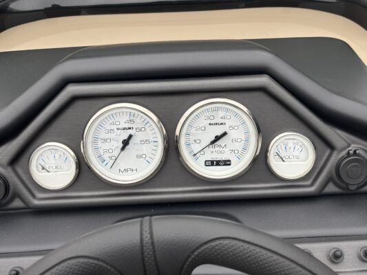 2026 Bentley 223 Legacy Navigator