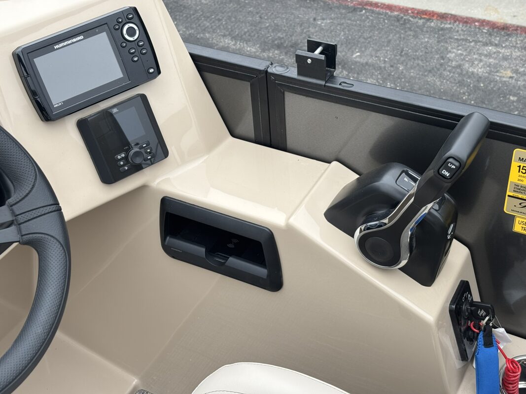 2026 Bentley 223 Legacy Navigator