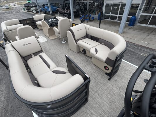 2026 Bentley 223 Legacy Navigator