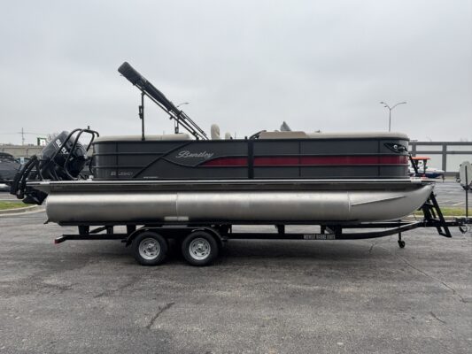 2026 Bentley 223 Legacy Navigator