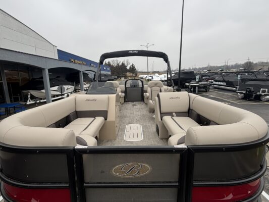 2026 Bentley 223 Legacy Navigator