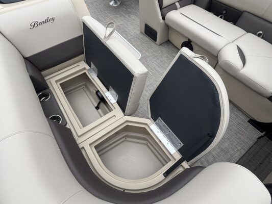2026 Bentley 223 Legacy Navigator