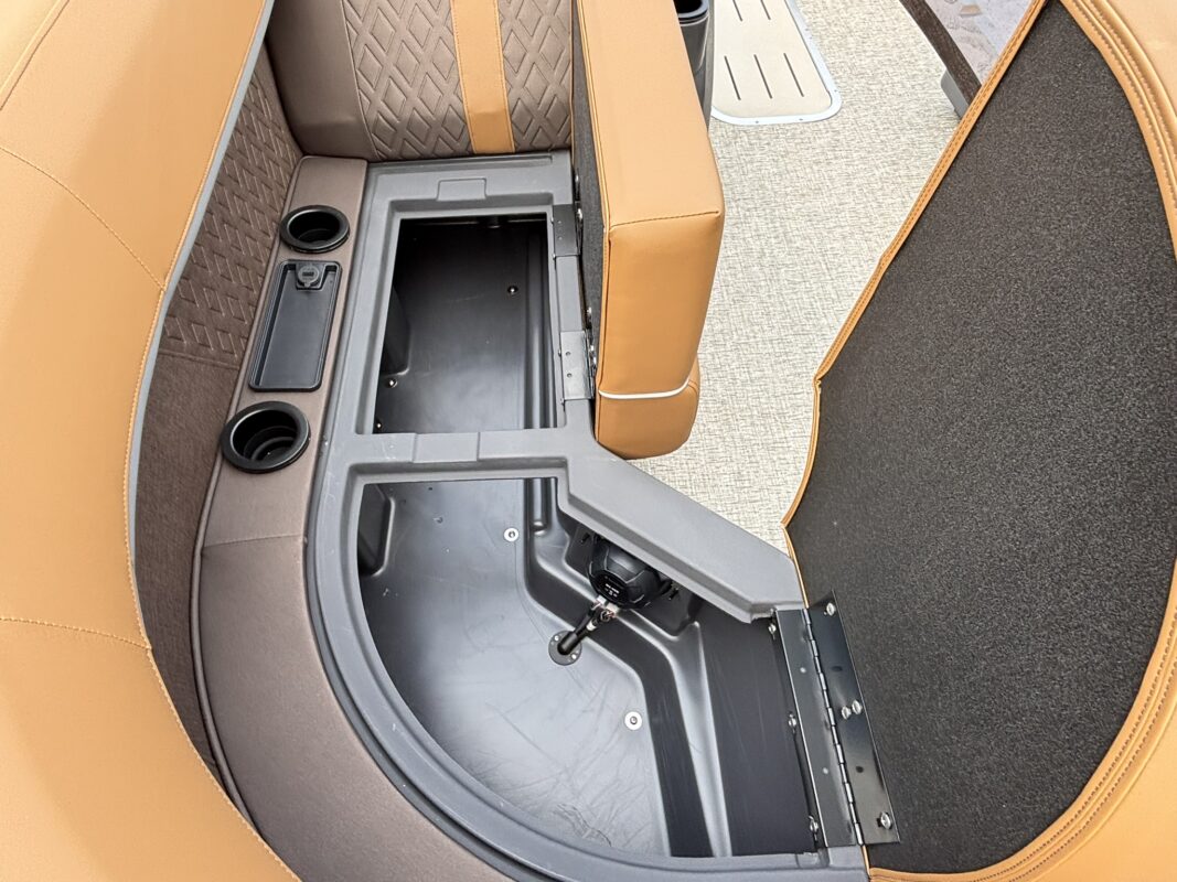 2026 Bennington 22 MSB Base