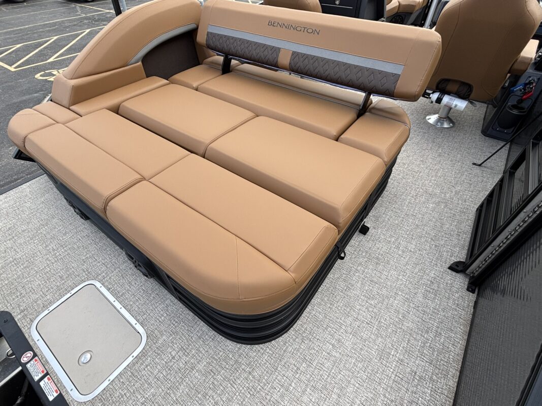 2026 Bennington 22 MSB Base